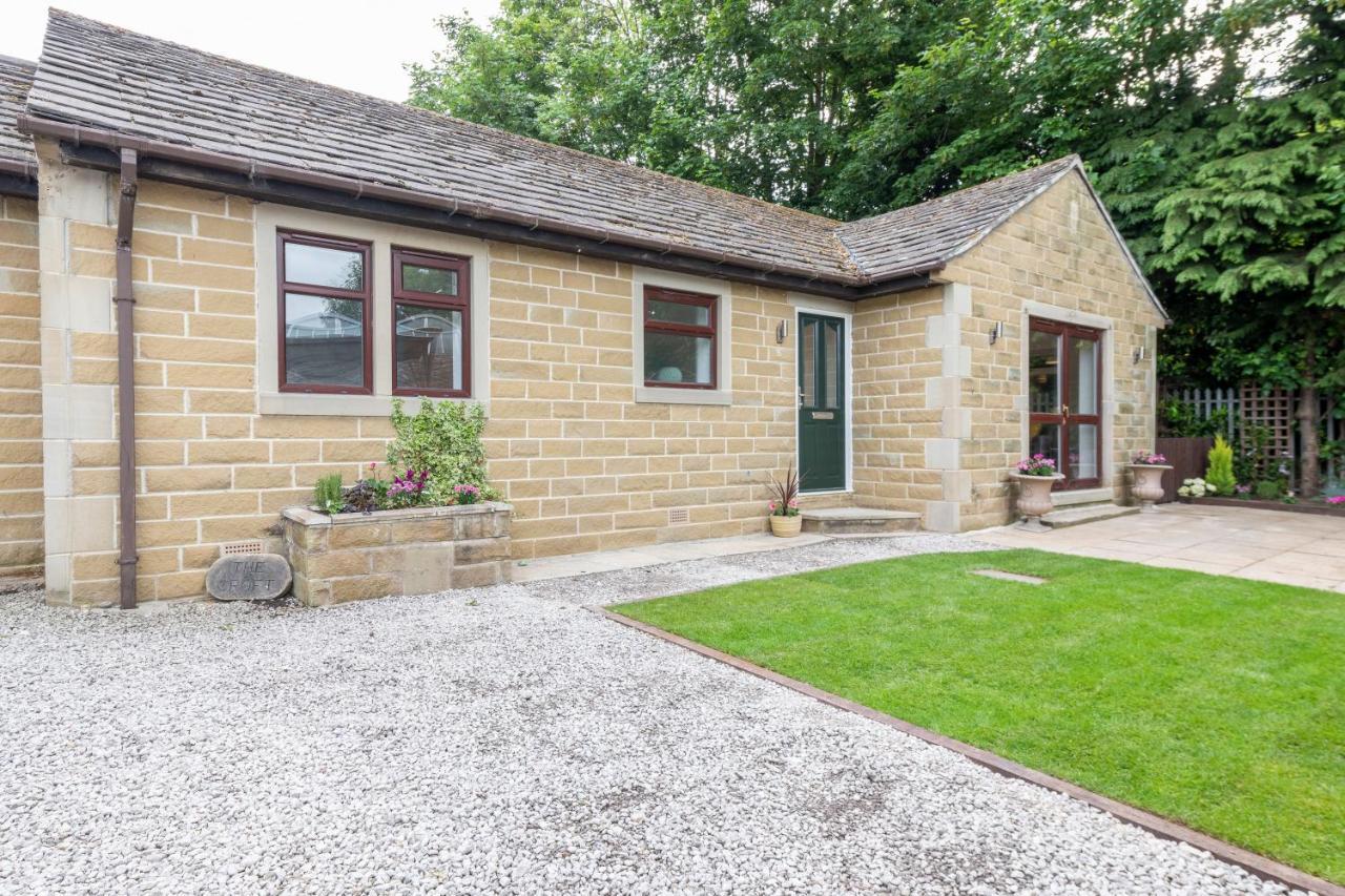 Large 2-Bedroom Bungalow Near Airedale Hospital, Keighley, Convenient Location With Parking Steeton Dış mekan fotoğraf